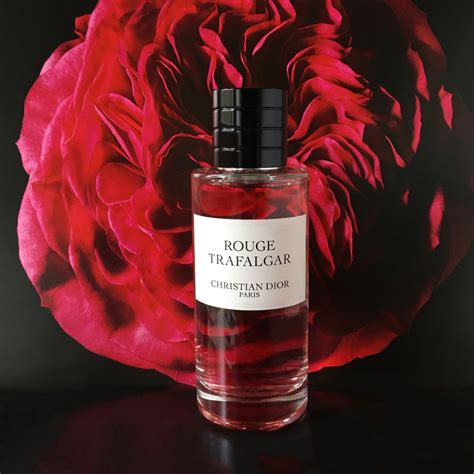 dior profumo rosso|Rouge Trafalgar: il profumo couture con accordi di frutti rossi.